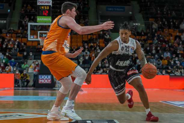 年仅17岁 年仅17岁