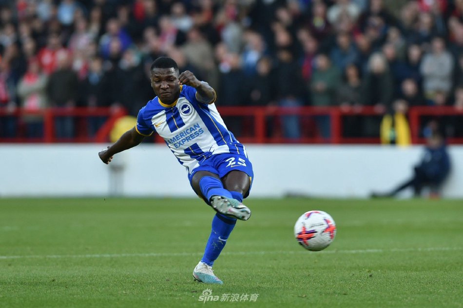 中的表现依 中的表现依