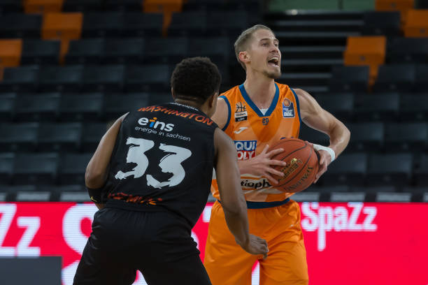 超的热门符 超的热门符